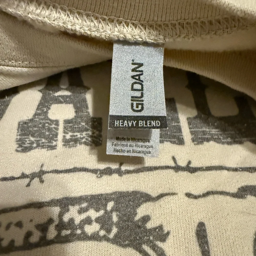 Morgan Wallen sweatshirt - Picture 3 of 4